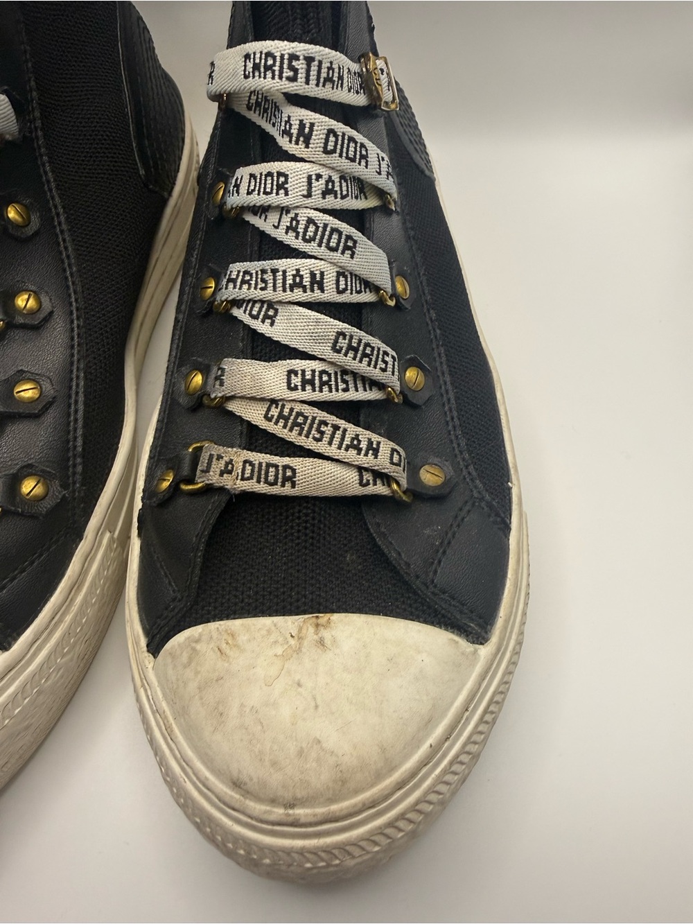 Dior Black & White High-Top Sneakers with Branded Straps - Picture 5 of 10
